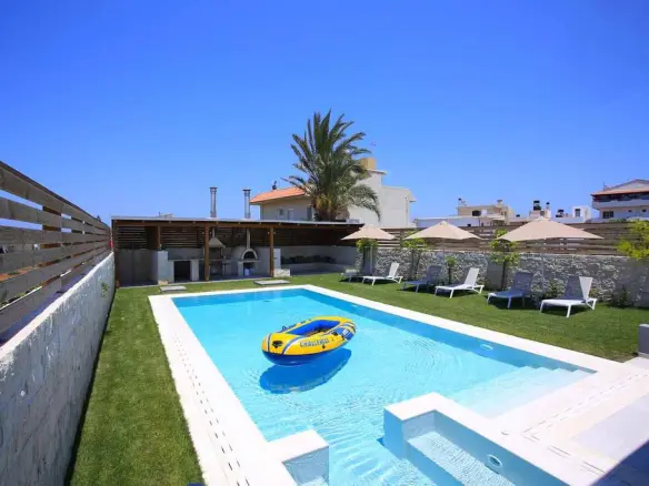 Villa In Gouves, Greece (400 M²)