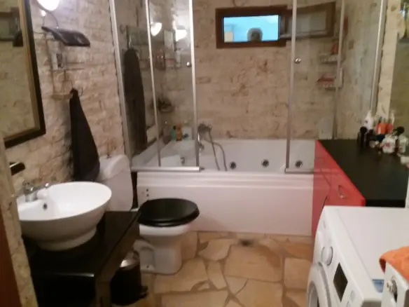 Business In Volos, Greece (320 M²)