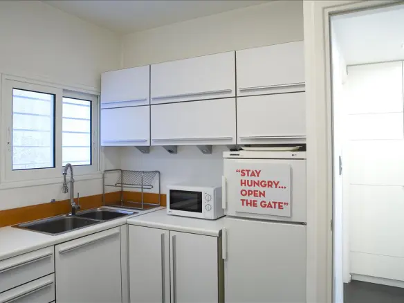 Commercial Property In Athens – Center – Center, Greece (111 M²)