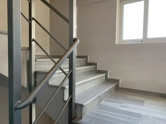Building In Attiki, Greece (843 M²)