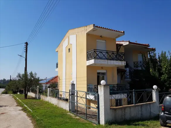 4-bedroom Maisonette In Poligiros, Greece (180 M²)