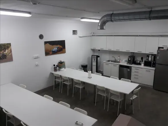 Building In Marousi, Greece (737 M²)