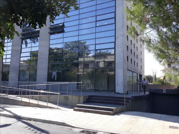 Building In Marousi, Greece (737 M²)