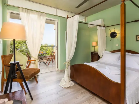 3-bedroom Villa In Kalivia Thorikou, Greece (160 M²)
