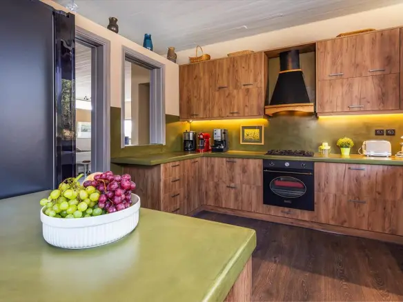 3-bedroom Villa In Kalivia Thorikou, Greece (160 M²)