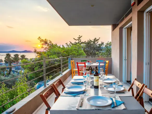 3-bedroom Villa In Kalivia Thorikou, Greece (160 M²)