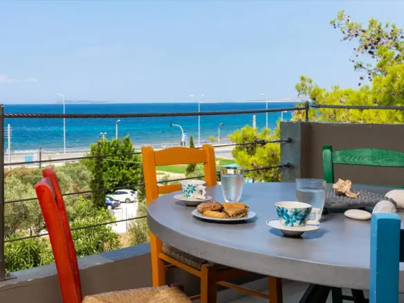 3-bedroom Villa In Kalivia Thorikou, Greece (160 M²)