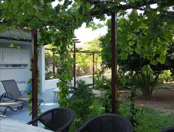 Detached House In Nea Makri, Greece (260 M²)