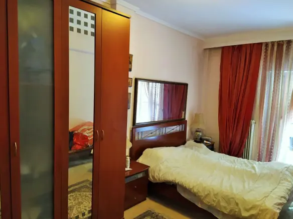 2-bedroom Flat In Kalamaria, Greece (150 M²)