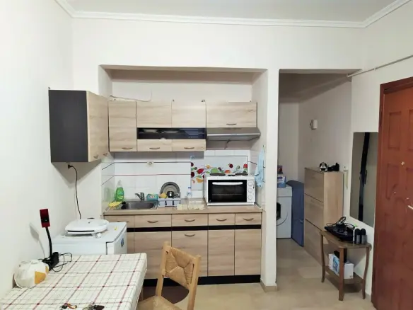 2-bedroom Flat In Kalamaria, Greece (150 M²)