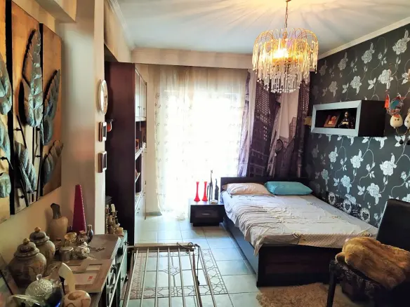 2-bedroom Flat In Kalamaria, Greece (150 M²)