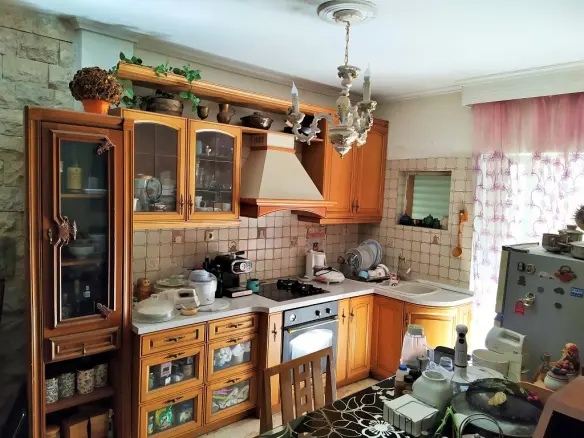 2-bedroom Flat In Kalamaria, Greece (150 M²)