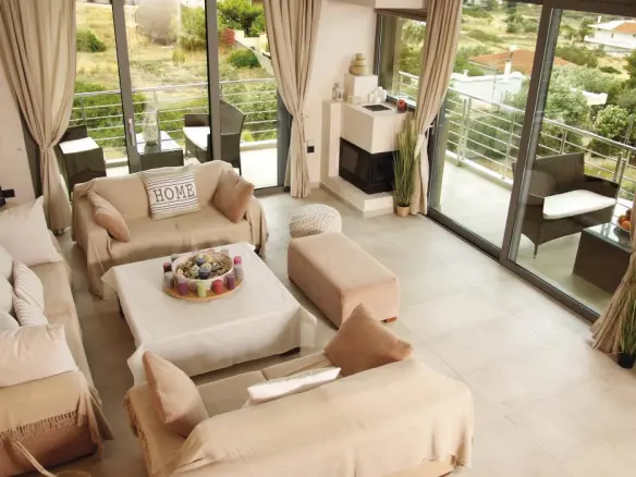 5-bedroom Detached House In Kalivia Thorikou, Greece (275 M²)