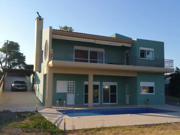 6-bedroom Villa In Malesina, Greece (380 M²)