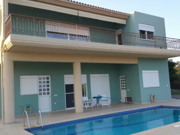 6-bedroom Villa In Malesina, Greece (380 M²)