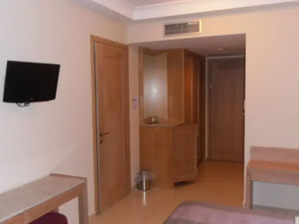 Hotel In Greece (2.800 M²)
