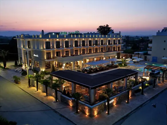 Hotel In Greece (2.800 M²)