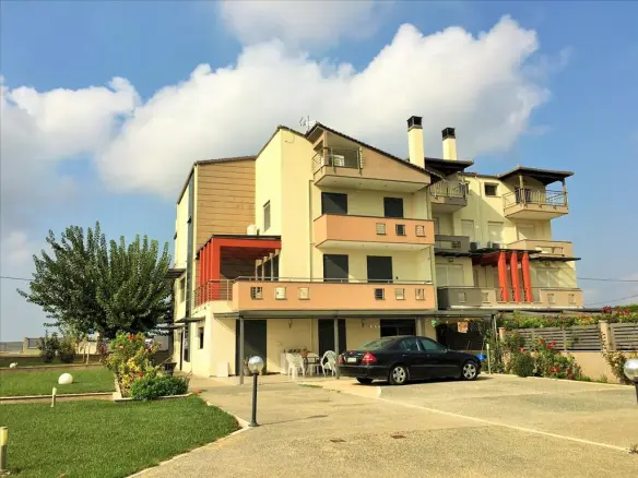 6-bedroom Villa In Epanomi, Greece (500 M²)