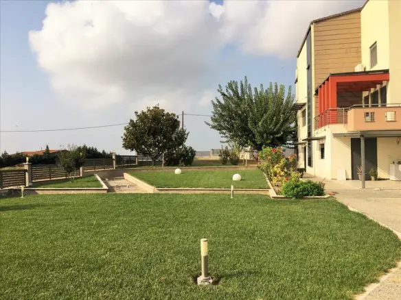6-bedroom Villa In Epanomi, Greece (500 M²)