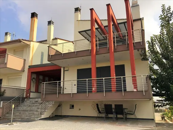 6-bedroom Villa In Epanomi, Greece (500 M²)