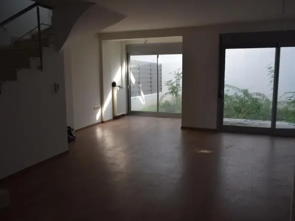 3-bedroom Maisonette In Mikra, Greece (200 M²)