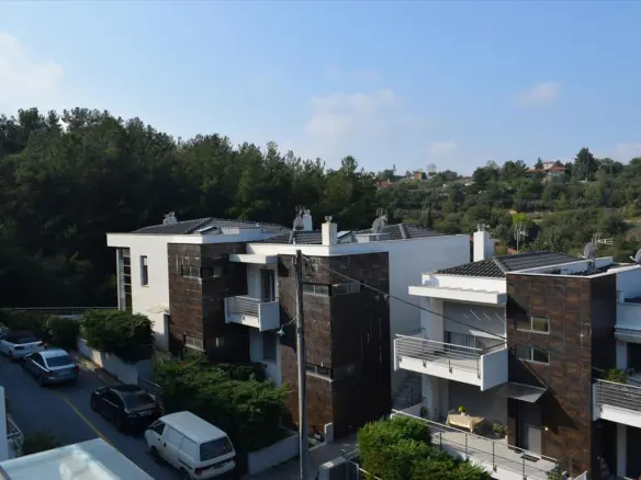 3-bedroom Maisonette In Mikra, Greece (200 M²)