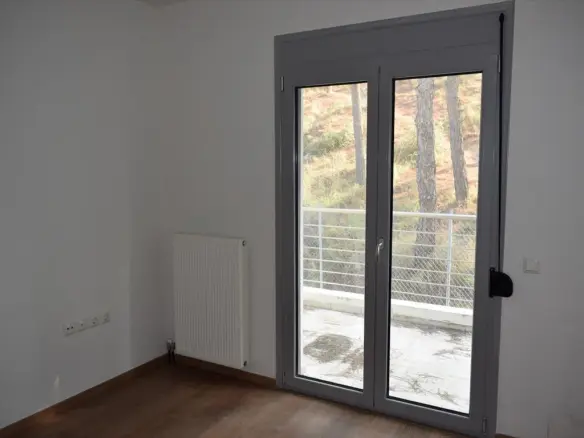 3-bedroom Maisonette In Mikra, Greece (200 M²)