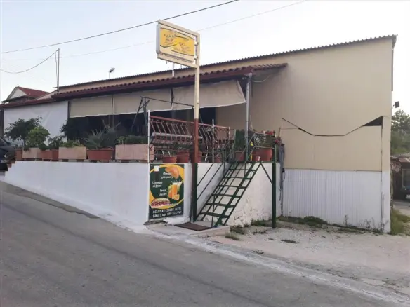 Business In Alikes, Greece (290 M²)