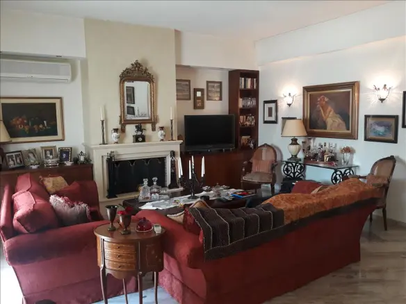 2-bedroom Flat In Kifissia, Greece (120 M²)