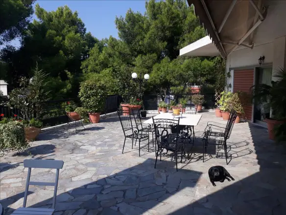 2-bedroom Flat In Kifissia, Greece (120 M²)