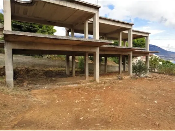 Villa In Sipiada, Greece (900 M²)