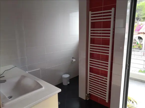 6-bedroom Detached House In Markopoulo, Greece (370 M²)