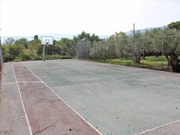 6-bedroom Villa In Litochoro, Greece (220 M²)