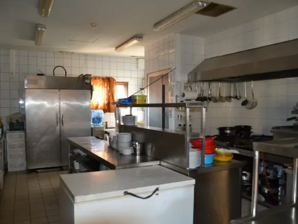 Business In Gazi, Greece (550 M²)