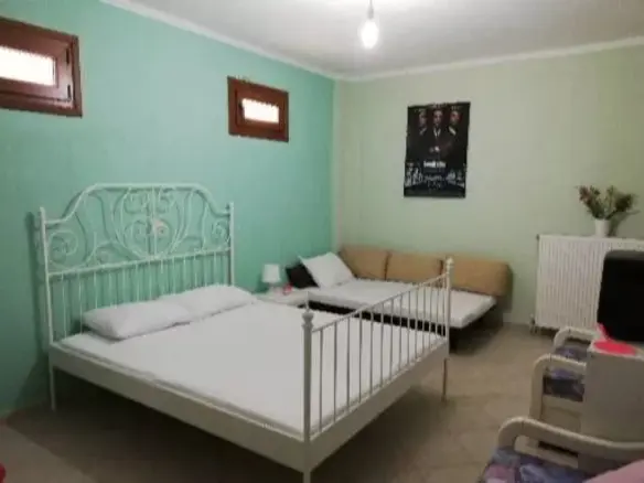 4-bedroom Detached House In Apollonia, Greece (140 M²)