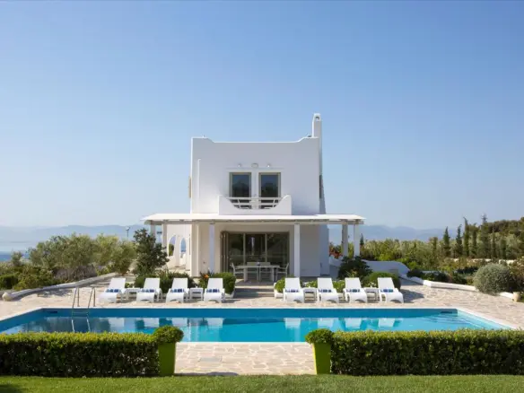 Villa In Loutraki-perachora, Greece (500 M²)