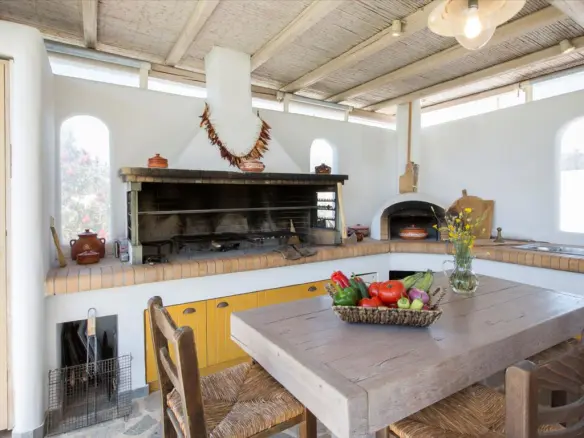 Villa In Loutraki-perachora, Greece (500 M²)