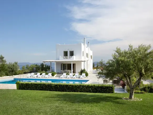 Villa In Loutraki-perachora, Greece (500 M²)