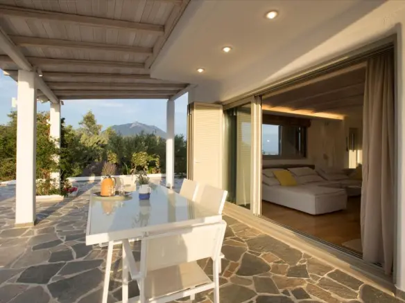 Villa In Loutraki-perachora, Greece (500 M²)