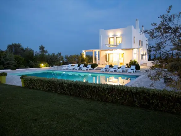 Villa In Loutraki-perachora, Greece (500 M²)