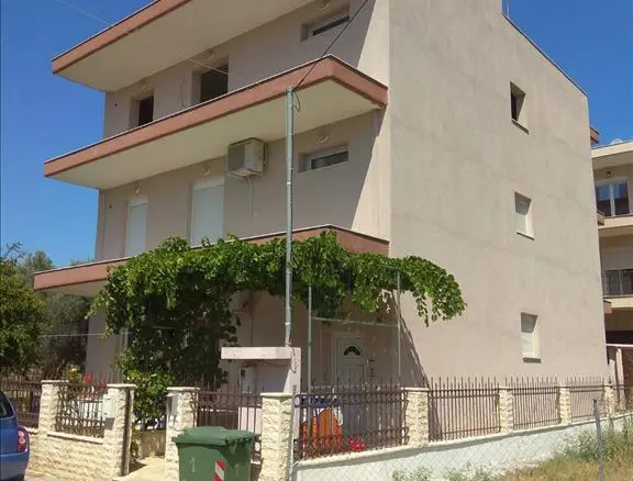 9-bedroom Detached House In Stavroupoli, Greece (375 M²)