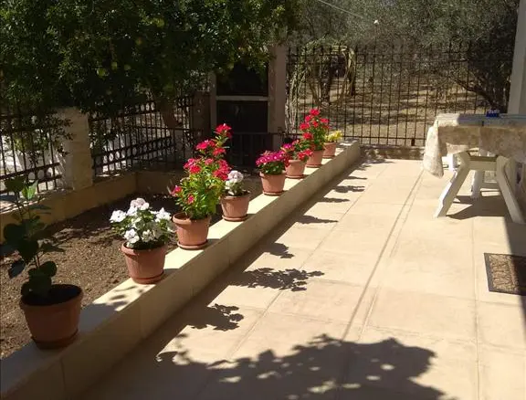 9-bedroom Detached House In Stavroupoli, Greece (375 M²)