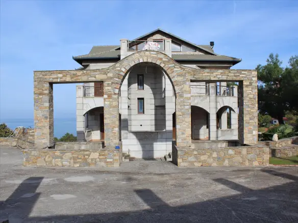 5-bedroom Villa In Easts Olimpos, Greece (500 M²)