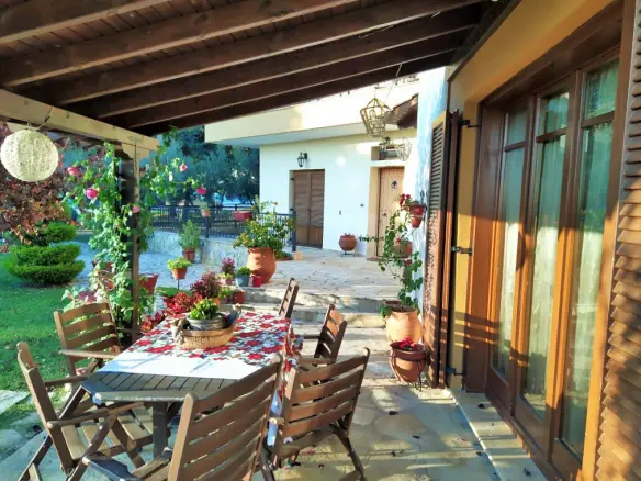 6-bedroom Detached House In Oreokastro, Greece (350 M²)