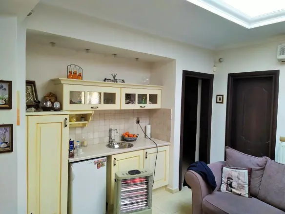 6-bedroom Detached House In Oreokastro, Greece (350 M²)