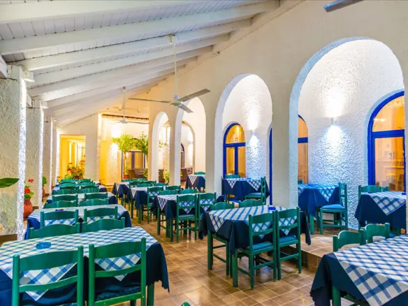 Hotel In Sivota, Greece (1.016 M²)