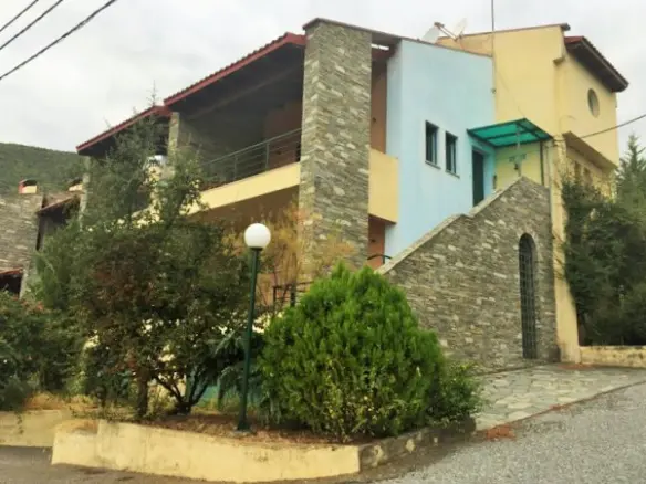 Business In Vegoritida, Greece (175 M²)