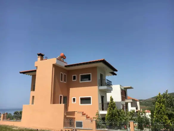 6-bedroom Detached House In Poligiros, Greece (200 M²)