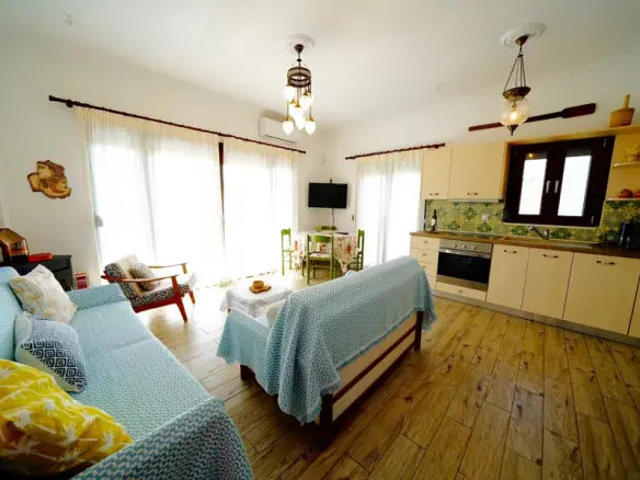 6-bedroom Detached House In Poligiros, Greece (200 M²)