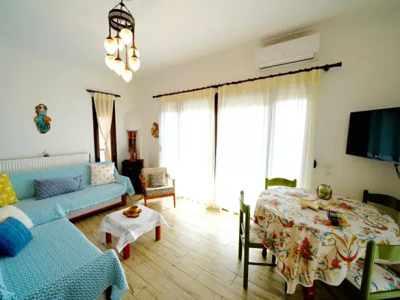6-bedroom Detached House In Poligiros, Greece (200 M²)